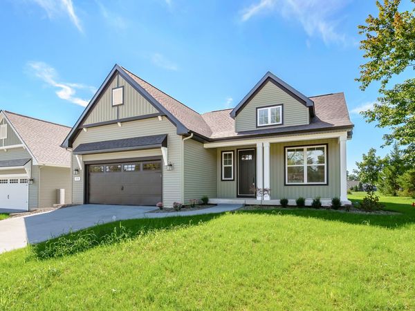 810 Chloe Jane Avenue, Portage, MI 49024