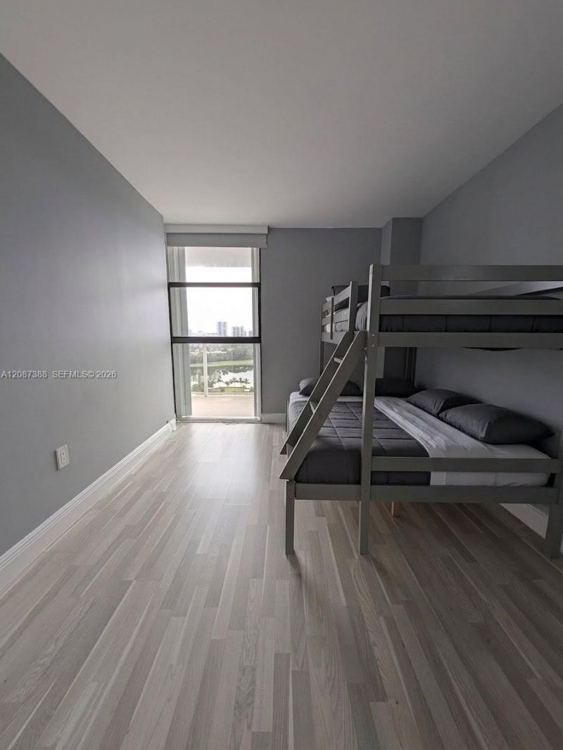 3701 N Country Club Dr, Unit 1807, Aventura, FL 33180 Photo