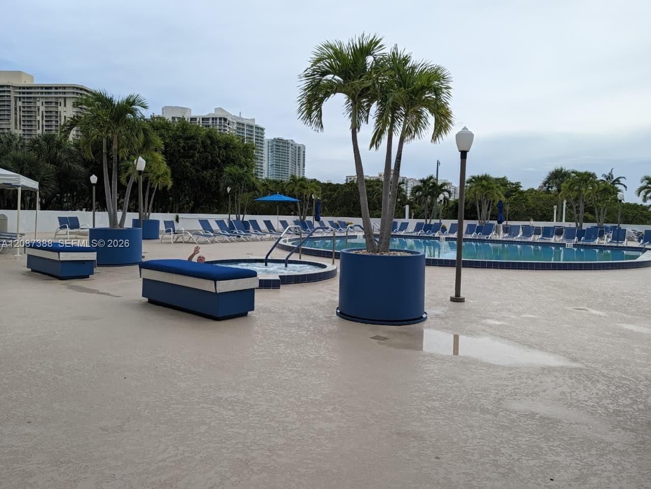 3701 N Country Club Dr, Unit 1807, Aventura, FL 33180 Photo