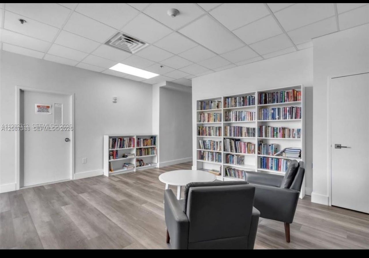 3701 N Country Club Dr, Unit 1807, Aventura, FL 33180 Photo