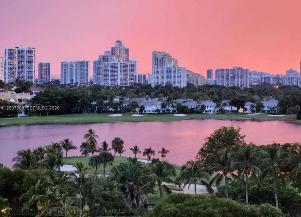 3701 N Country Club Dr, Unit 1807, Aventura, FL 33180 Photo