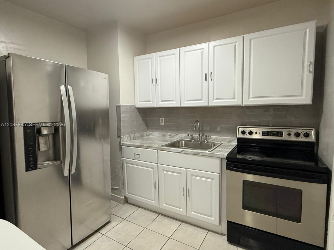 2484 SW 10th St, Miami, FL 33135 Photo
