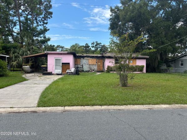 9112 CASTLE Boulevard, Jacksonville, FL 32208