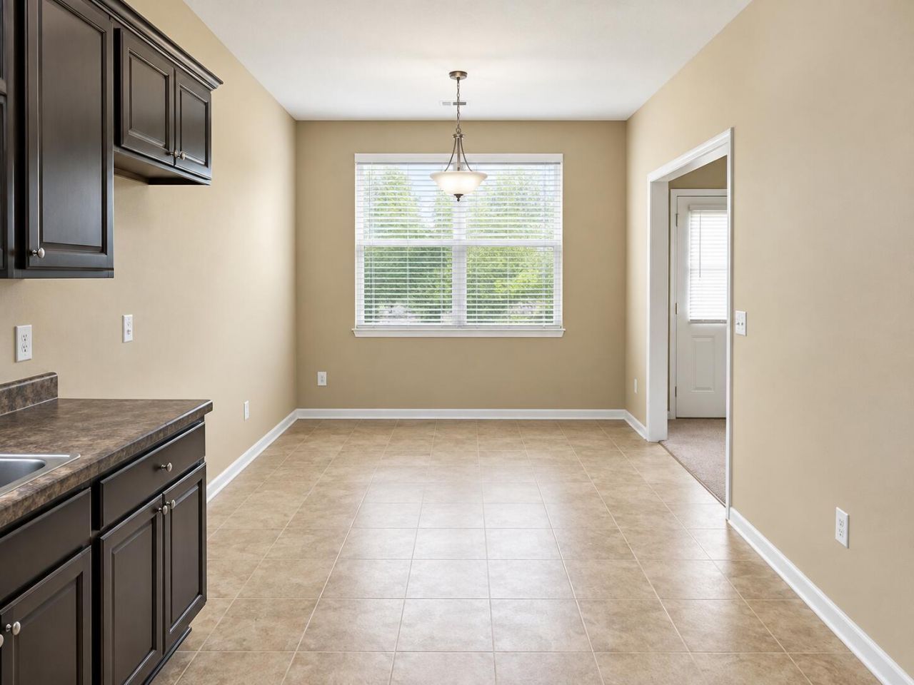 205 Sheridan Drive Photo 4