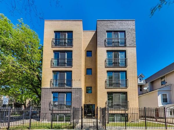 3332 W Palmer Street , Unit 1W, Chicago, IL 60647