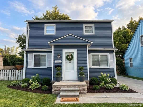 22712 Clairwood Street, St Clair Shores, Mi 48080