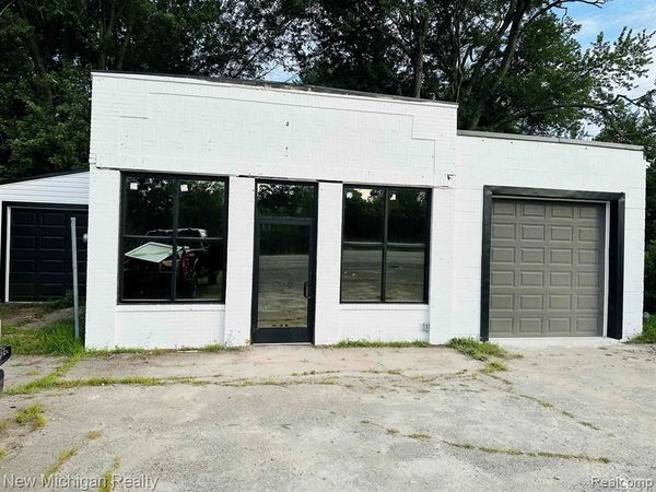 12989 S Telegraph , La Salle Township, Mi 48145