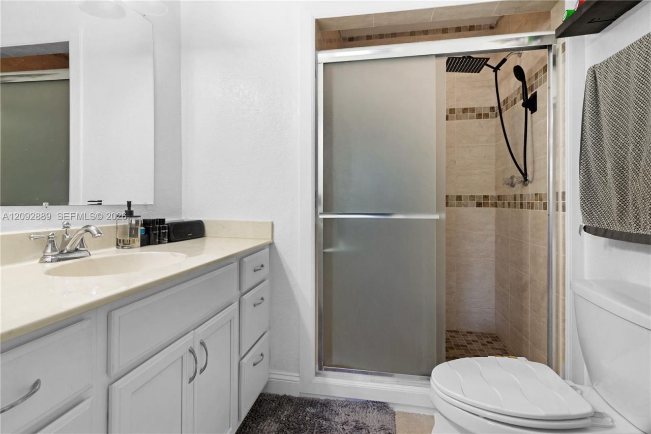 6217 SW 78th St, Unit 2B, South Miami, FL 33143 Photo