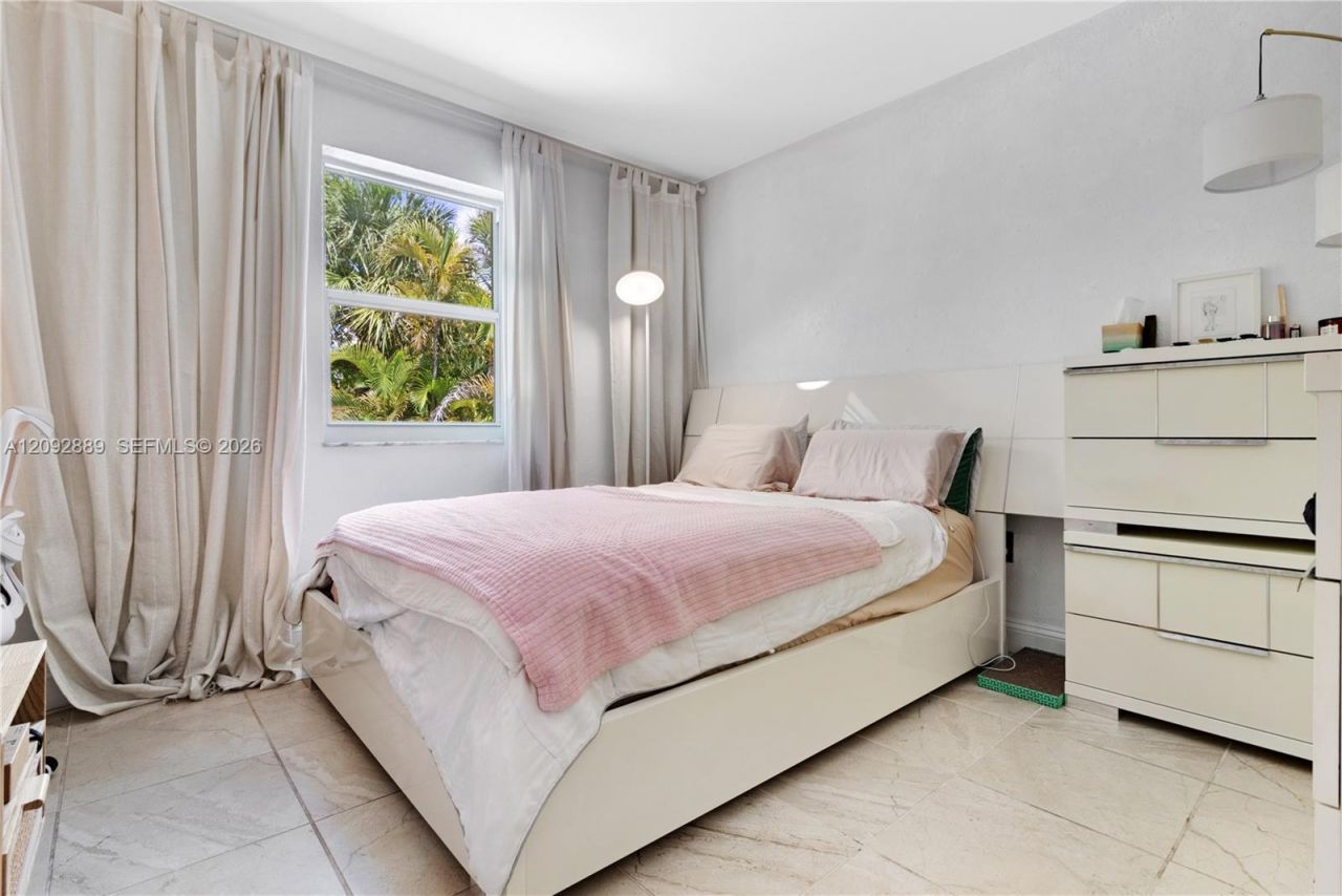 6217 SW 78th St, Unit 2B, South Miami, FL 33143 Photo