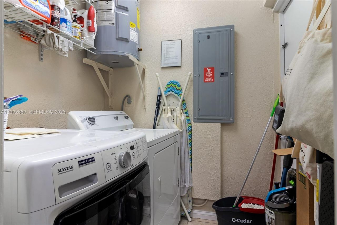6217 SW 78th St, Unit 2B, South Miami, FL 33143 Photo