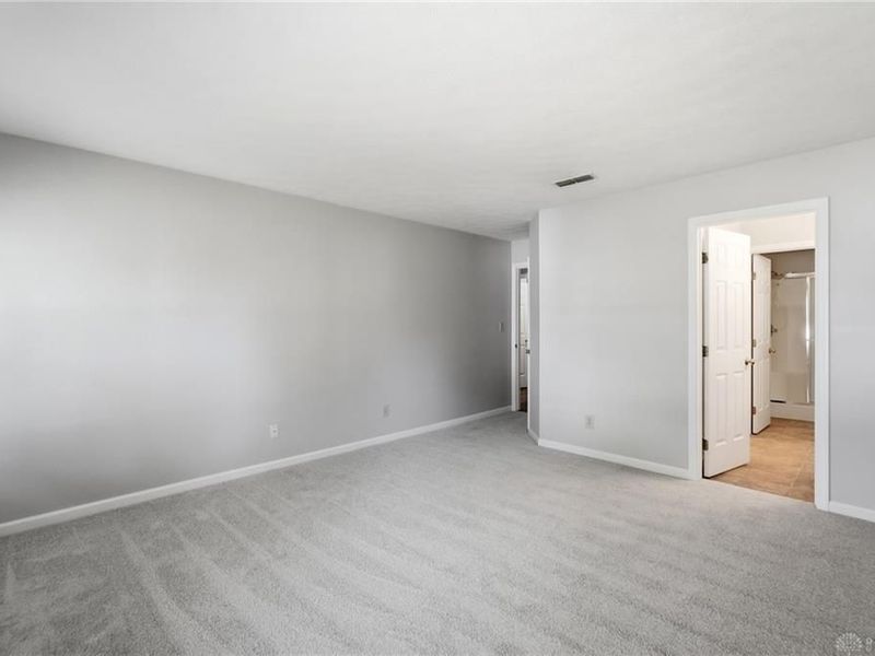 9037 Marquis Drive, Miamisburg, OH 45342 Photo 11