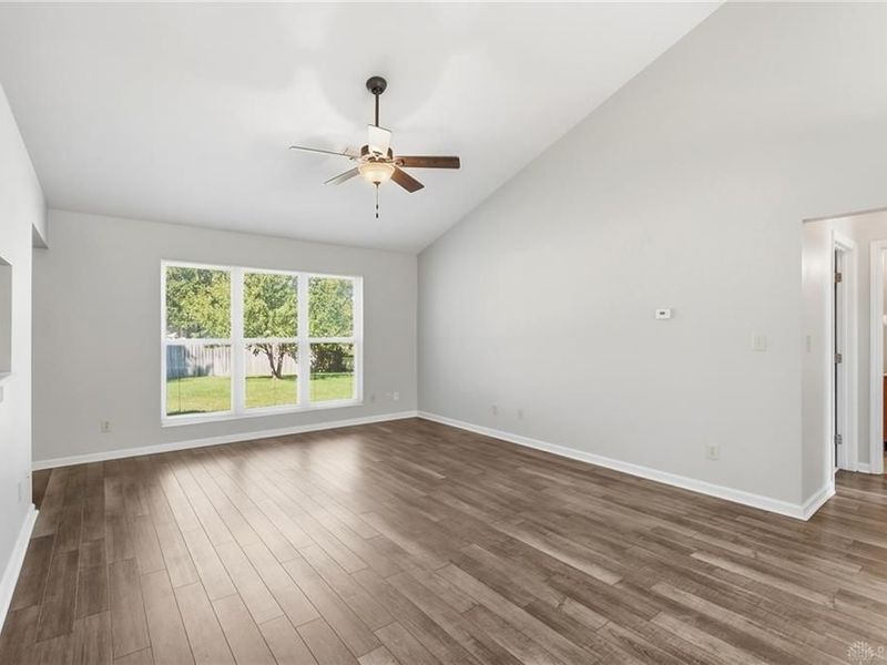 9037 Marquis Drive, Miamisburg, OH 45342 Photo 3