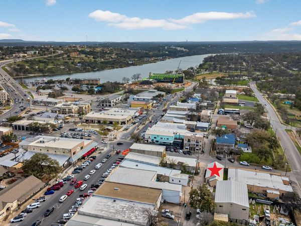 905 3rd ST, Marble Falls, TX 78654