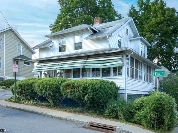 22 Vail Place, Morristown, NJ 07960