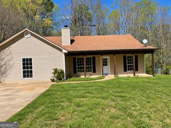 440 E Country Woods Drive, Covington, GA 30016