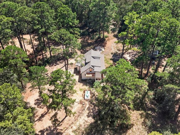 158 Fealy RD, Red Rock, TX 78662