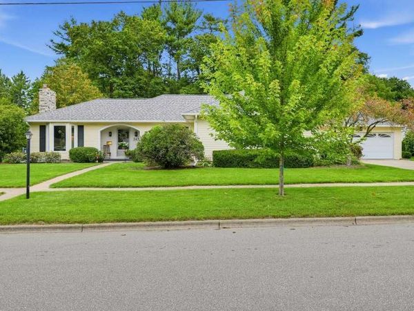 343 E Maple Street, Fremont, MI 49412