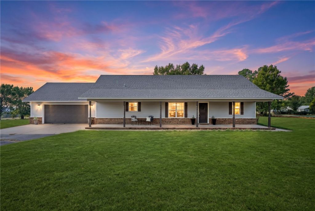 11206 N Highway 348, Mountainburg, AR 72946 Main Photo