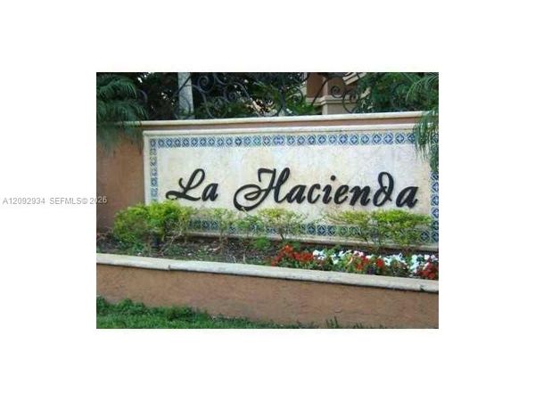 18346 NW 68th Ave , Unit C, Hialeah, FL 33015