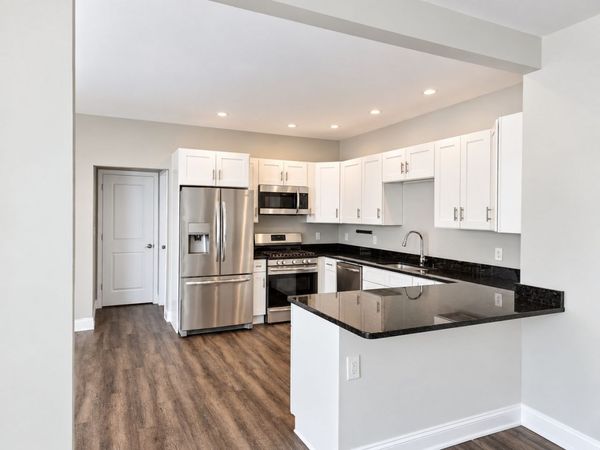 17 Ford St, Unit 2, Haverhill, MA 01832