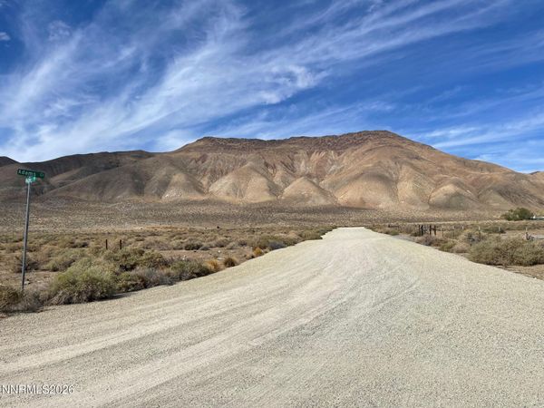 9 Adams Court, Yerington, NV 89447