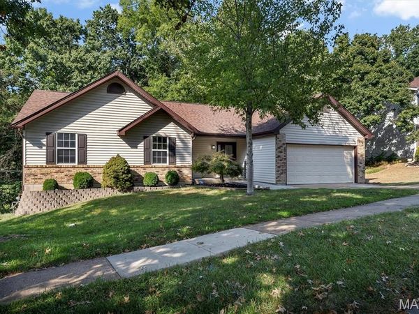 4731 McIlroy Drive, Mehlville, MO 63128