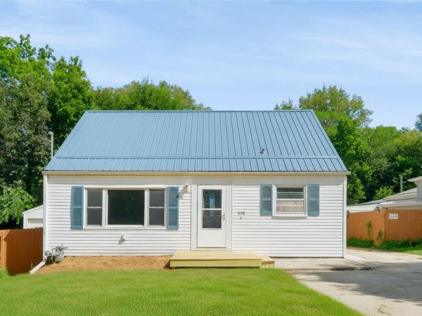 1008 1st Street N, Newton, IA 50208