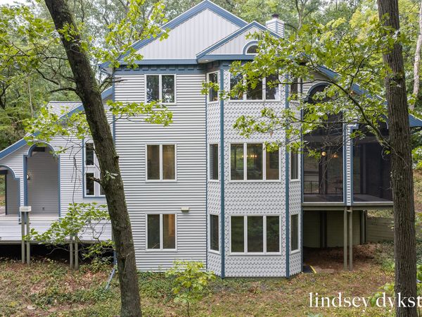 6803 Blue Ridge Drive NE, Belmont, MI 49306