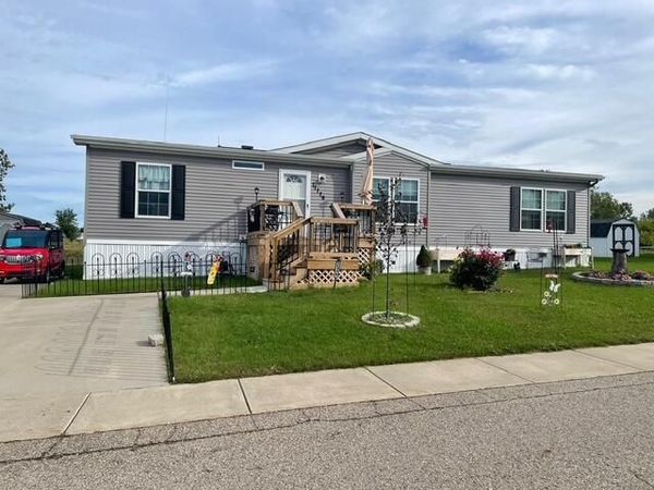 11779 Northern Shores, Holland, MI 49424