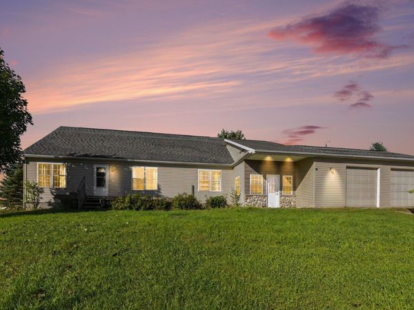 1600 Secor Farm Trail, Traverse City, MI 49684