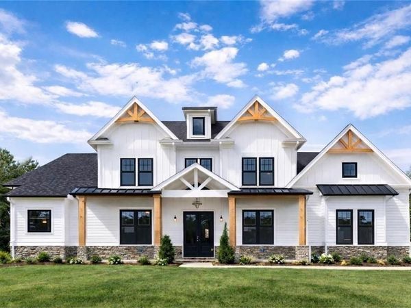 121 Palisade Drive , Rydal, GA 30171