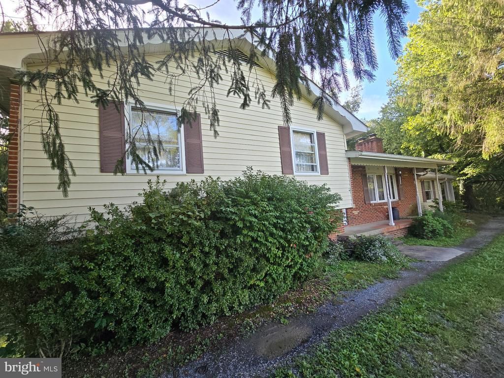12998 MAPLE COURT , MT AIRY, MD 21771