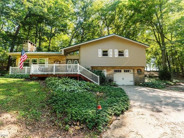 29556 Township Road 209 , Coshocton, OH 43812
