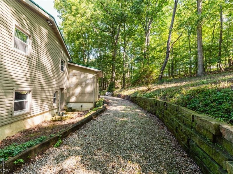 29556 Township Road 209, Coshocton, OH 43812 Photo 3