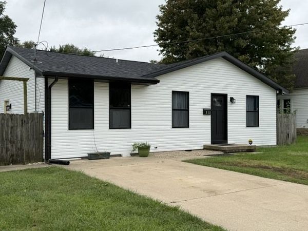 315 W Williams Street , Dwight, IL 60420
