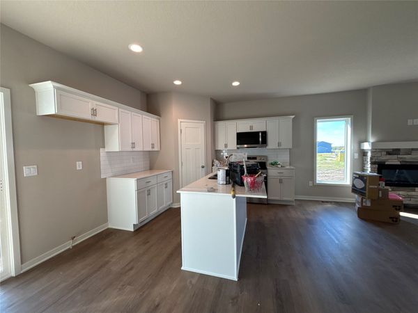 1826 Gordon Court, Norwalk, IA 50211