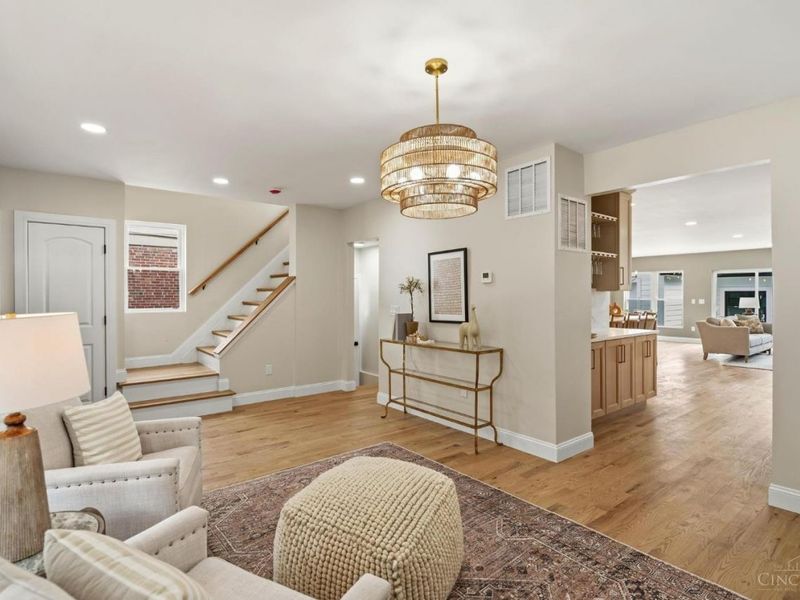 3834 Petoskey Avenue, Mariemont, OH 45227 Photo 8