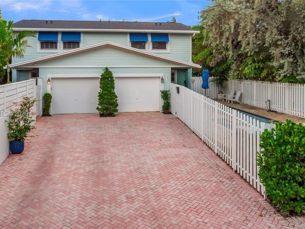663 Ponce De Leon Dr , Unit 2, Fort Lauderdale, FL 33316