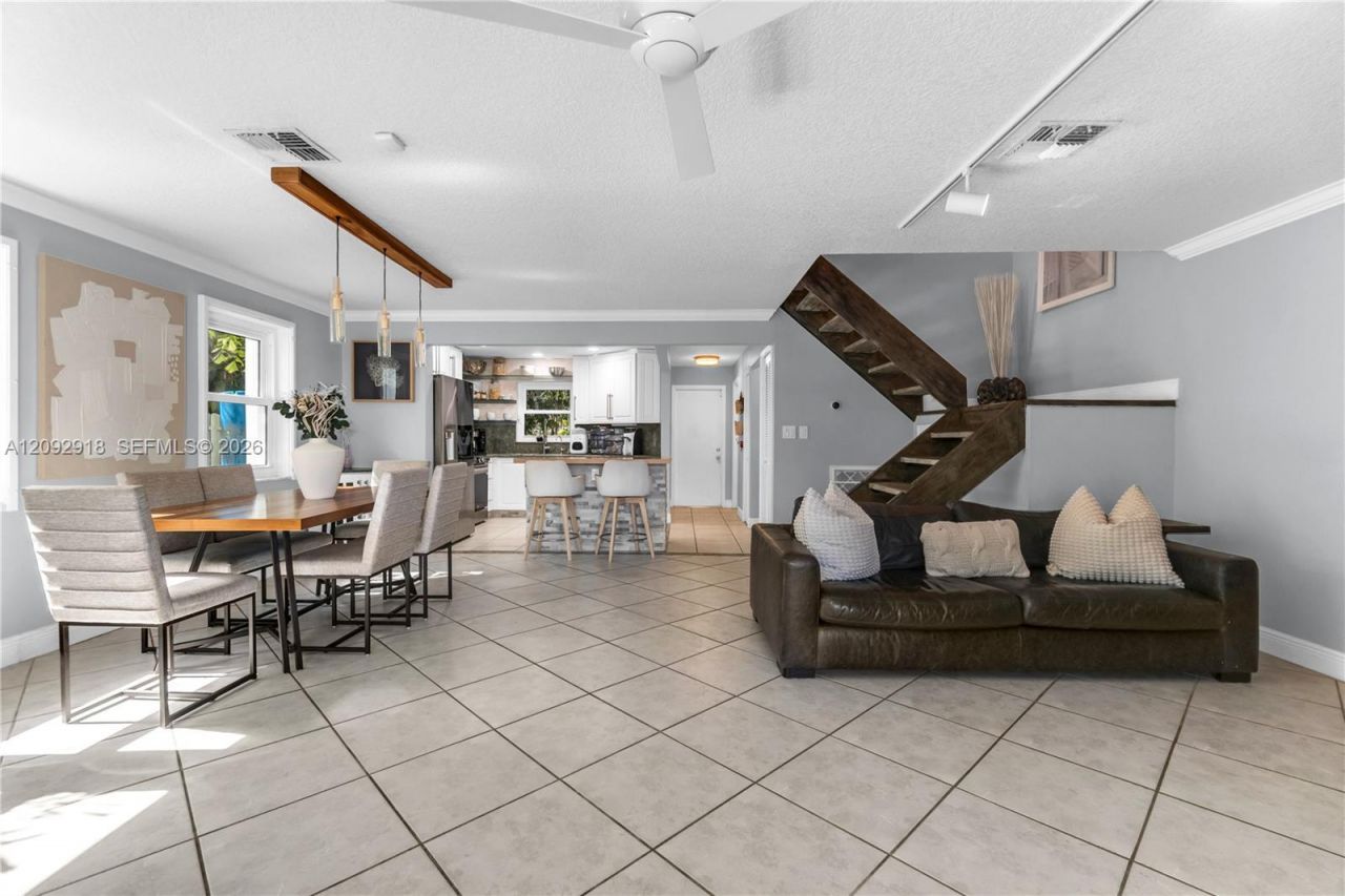 663 Ponce De Leon Dr , Unit 2, Fort Lauderdale, FL 33316 Photo