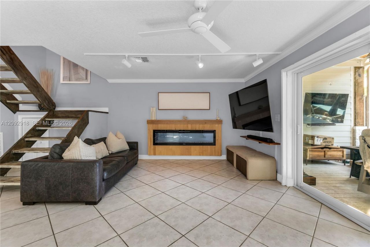 663 Ponce De Leon Dr , Unit 2, Fort Lauderdale, FL 33316 Photo