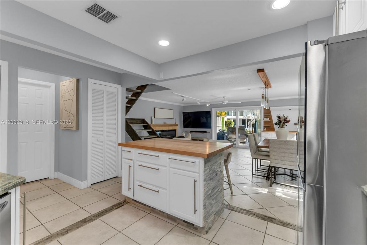 663 Ponce De Leon Dr , Unit 2, Fort Lauderdale, FL 33316 Photo