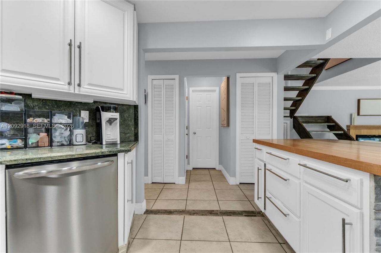 663 Ponce De Leon Dr , Unit 2, Fort Lauderdale, FL 33316 Photo