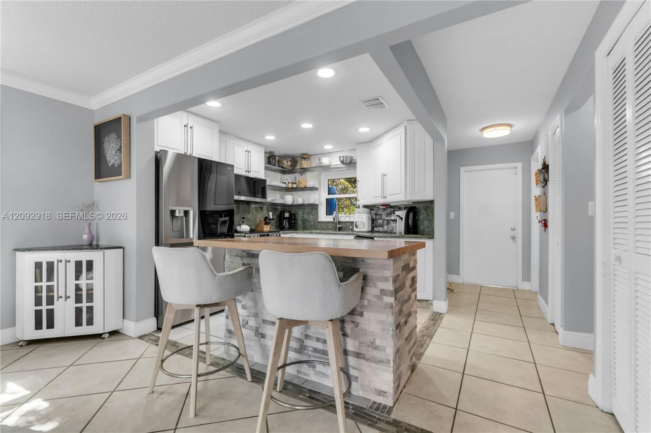 663 Ponce De Leon Dr , Unit 2, Fort Lauderdale, FL 33316 Photo