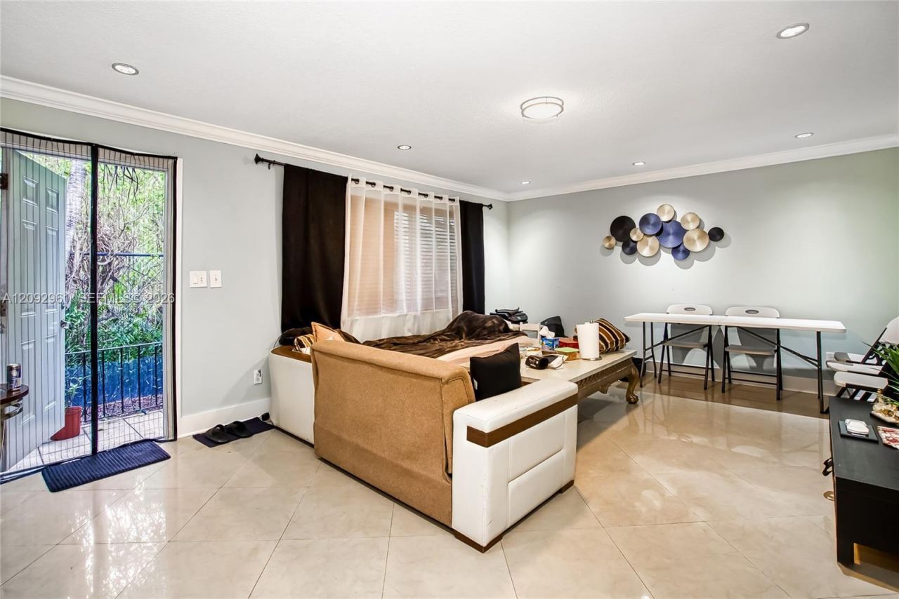 1457 Atlantic Shores Blvd, Unit 2, Hallandale Beach, FL 33009 Photo