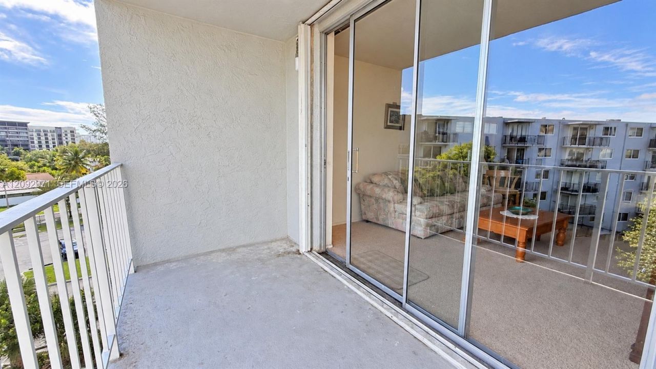 1465 NE 123rd St, Unit 505, North Miami, FL 33161 Photo