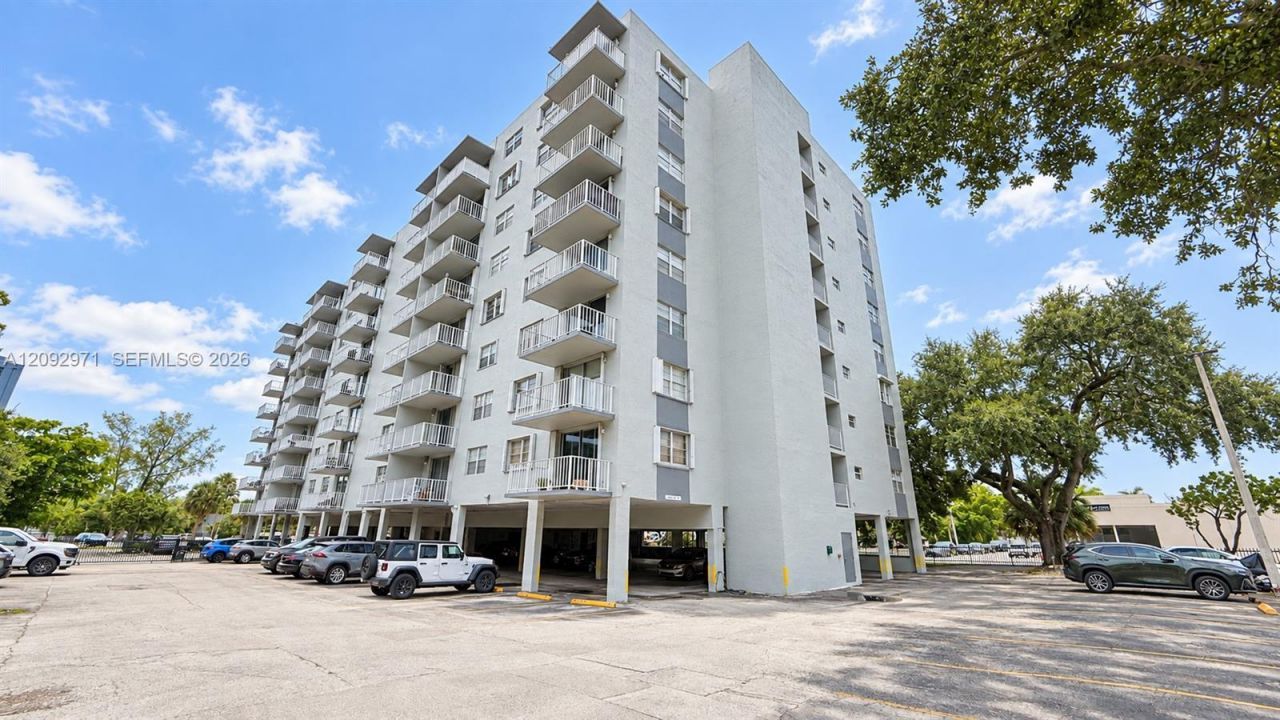 1465 NE 123rd St, Unit 505, North Miami, FL 33161 Photo