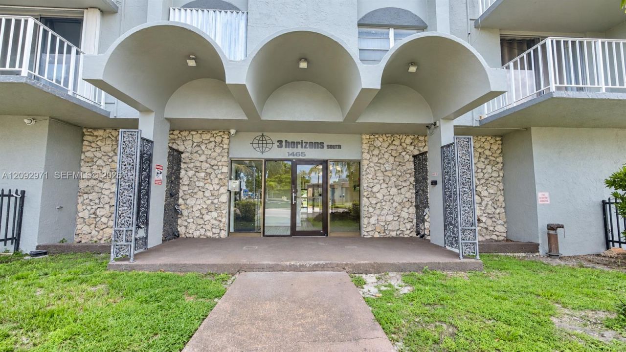 1465 NE 123rd St, Unit 505, North Miami, FL 33161 Photo