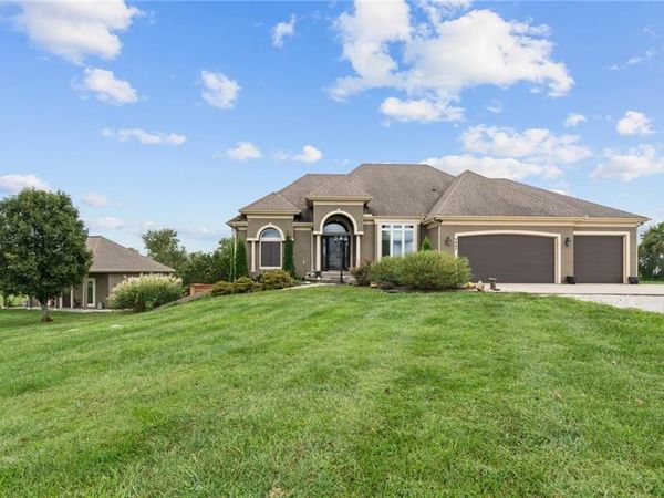 4460 Meadow Court, Wellsville, KS 66092