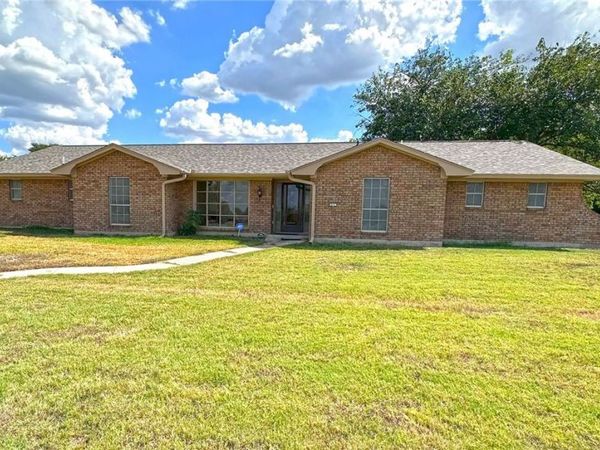517 S Roy Reynolds Drive, Harker Heights, TX 76548