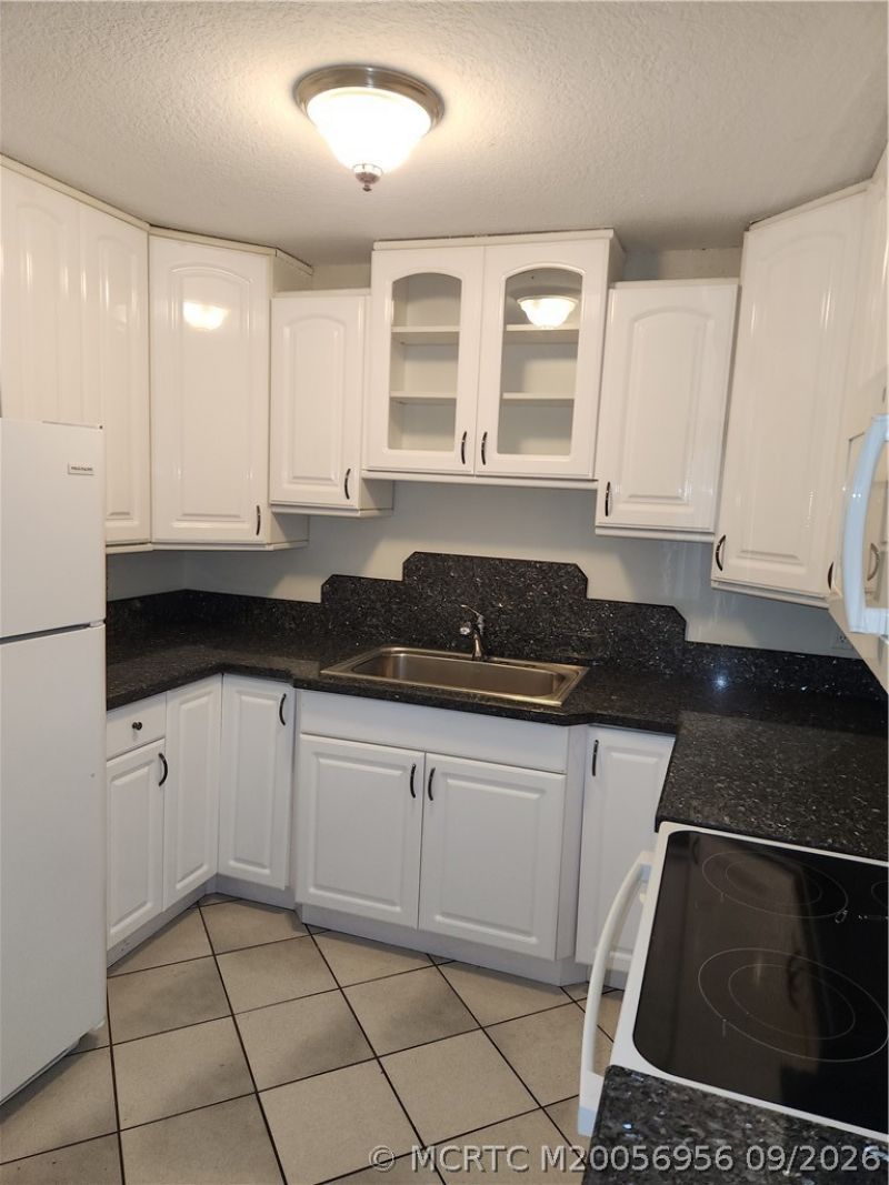 4398 SE Hamilton Lane , Stuart, FL 34997 Photo
